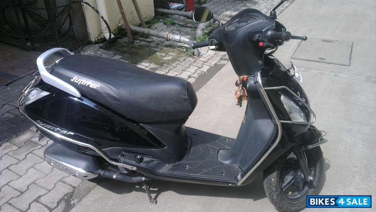 Black TVS Jupiter Black TVS Jupiter