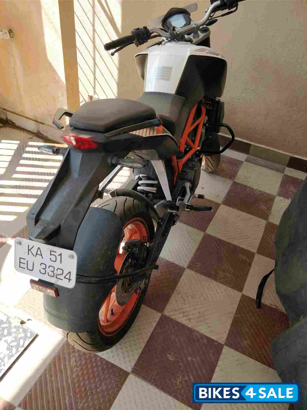 White And Black KTM Duke 390 White And Black KTM Duke 390