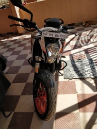 White And Black KTM Duke 390