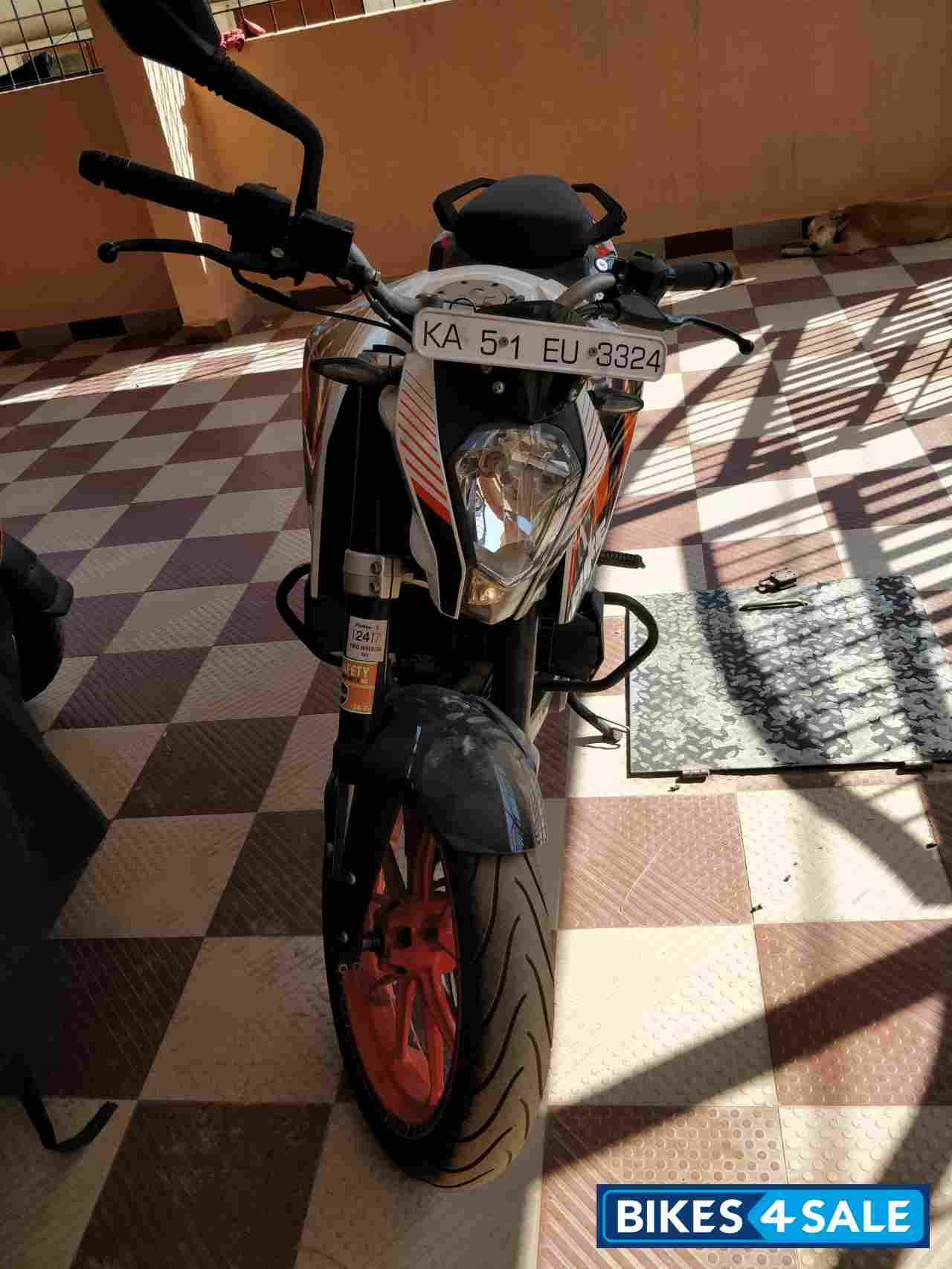 White And Black KTM Duke 390 White And Black KTM Duke 390