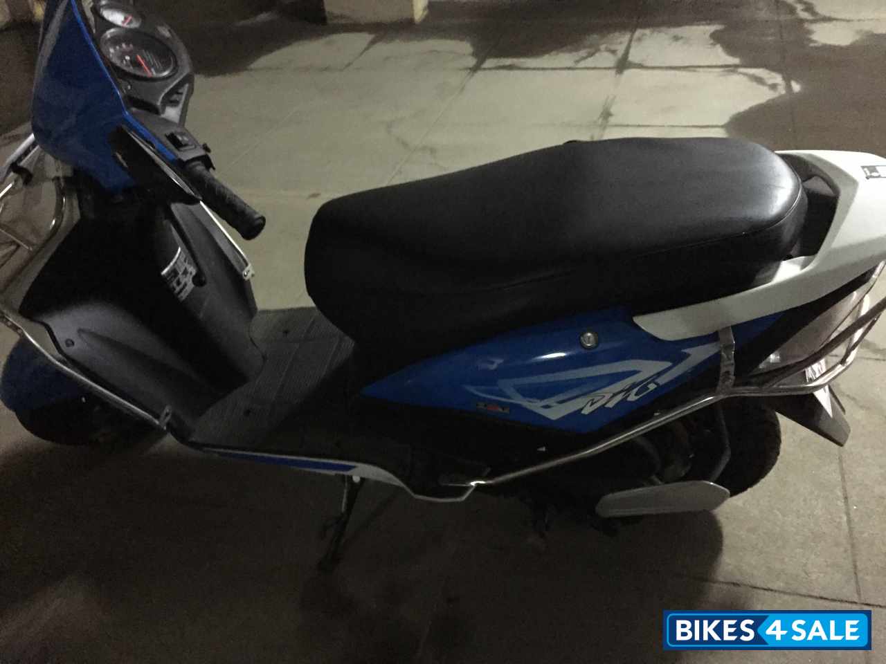 Blue Honda Dio