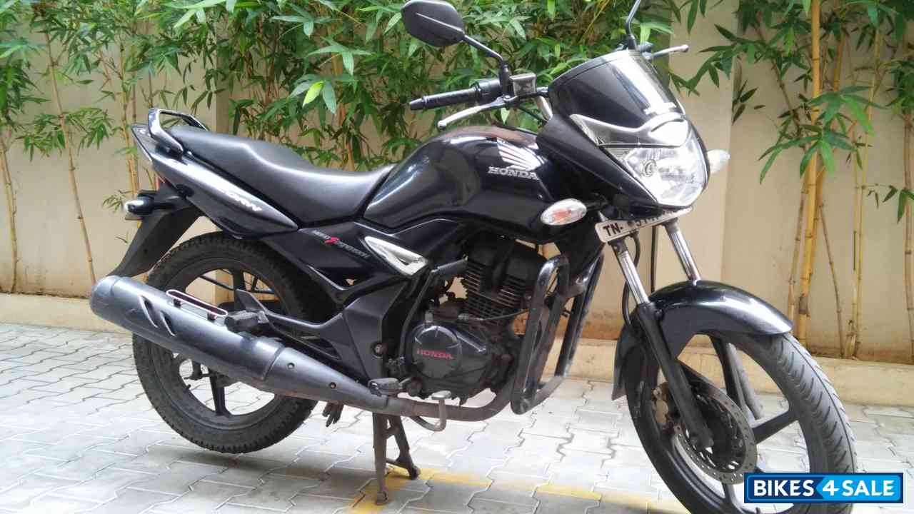 Black Honda CB Unicorn