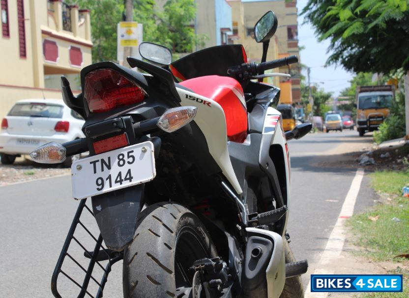 Red And White Honda CBR 150R