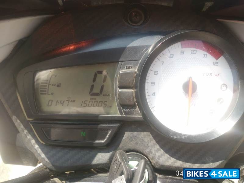 White TVS Apache RTR 160 White TVS Apache RTR 160