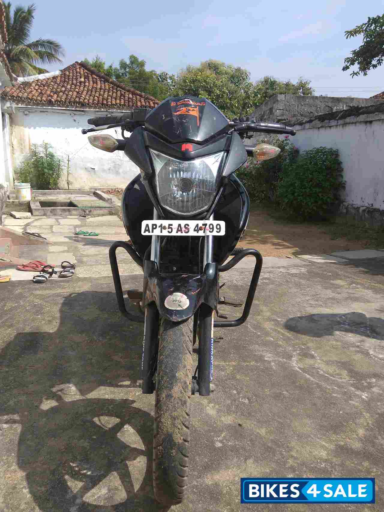 Black Honda Unicorn Dazzler