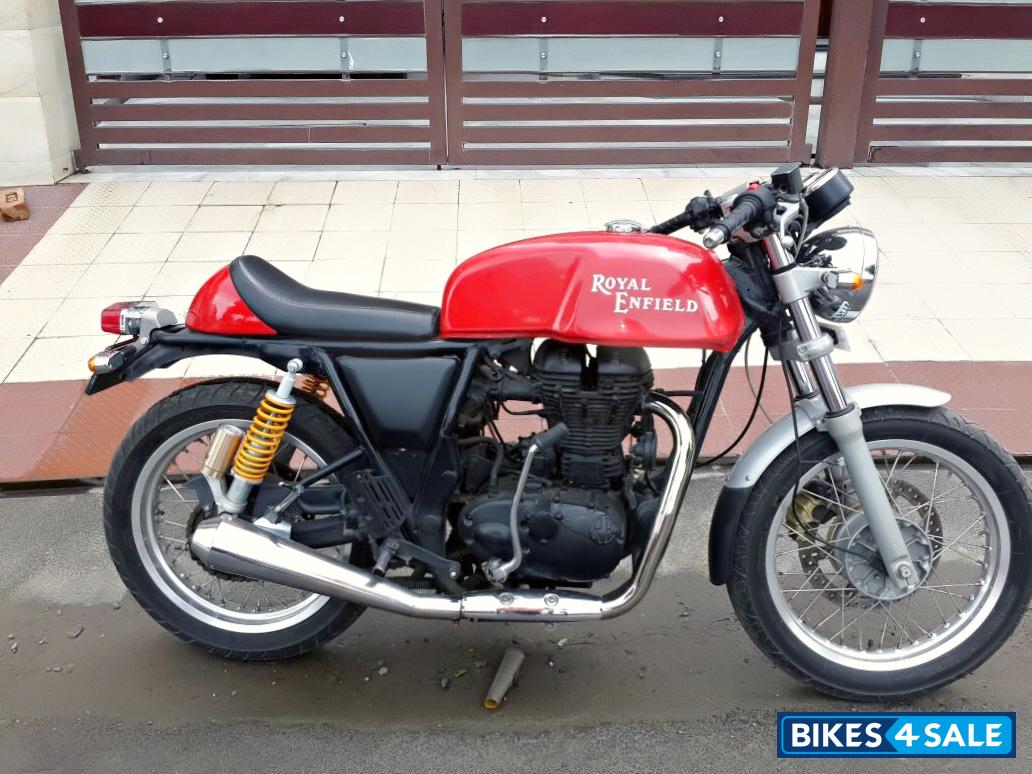 Red Royal Enfield Continental GT 535