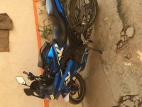 Blue Suzuki Gixxer SF