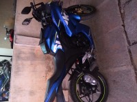 Blue Suzuki Gixxer SF