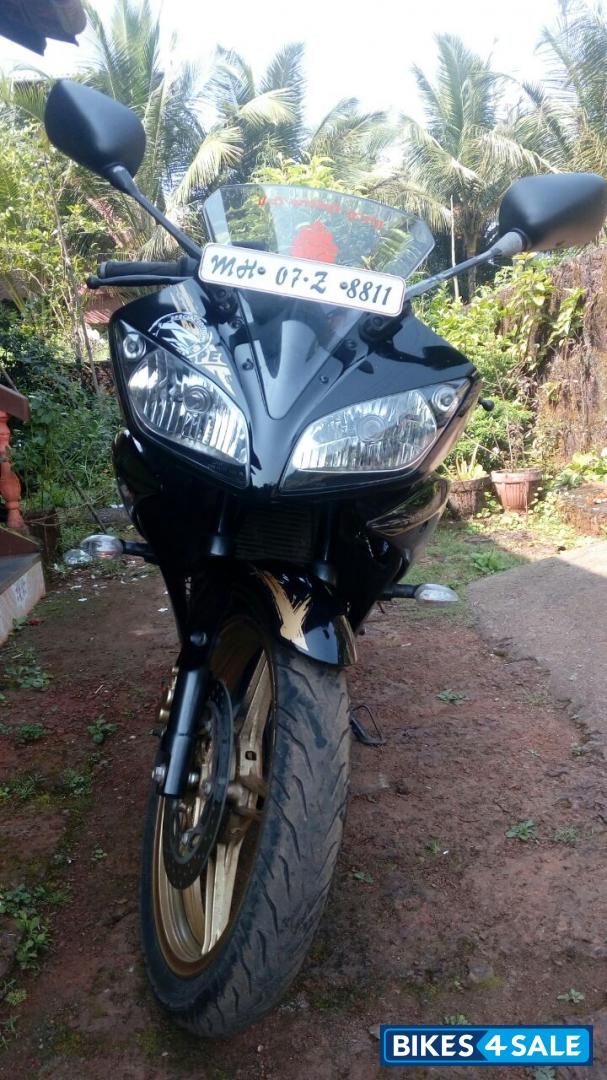 Gold Yamaha YZF R15 V2