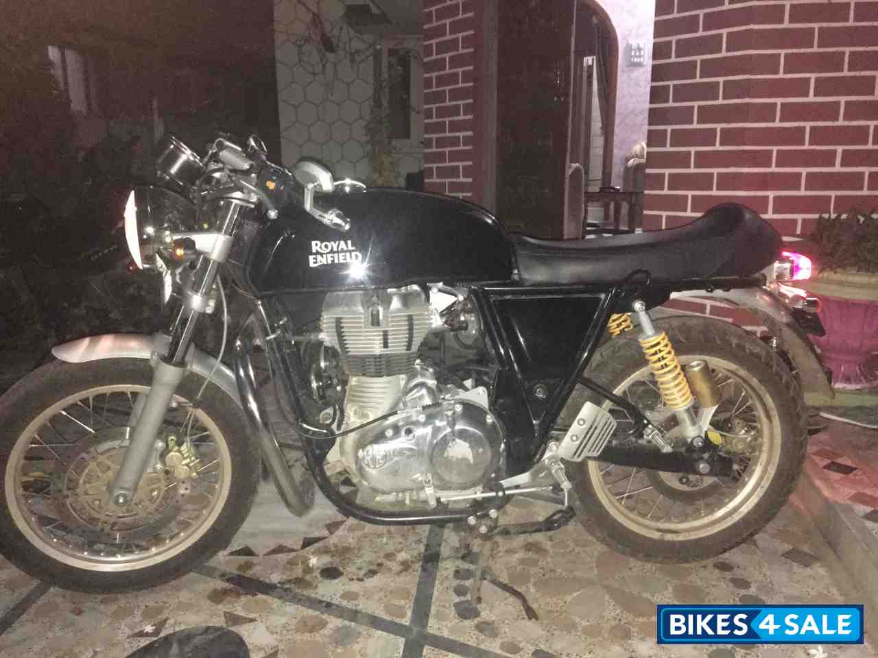 Black Royal Enfield Continental GT 535