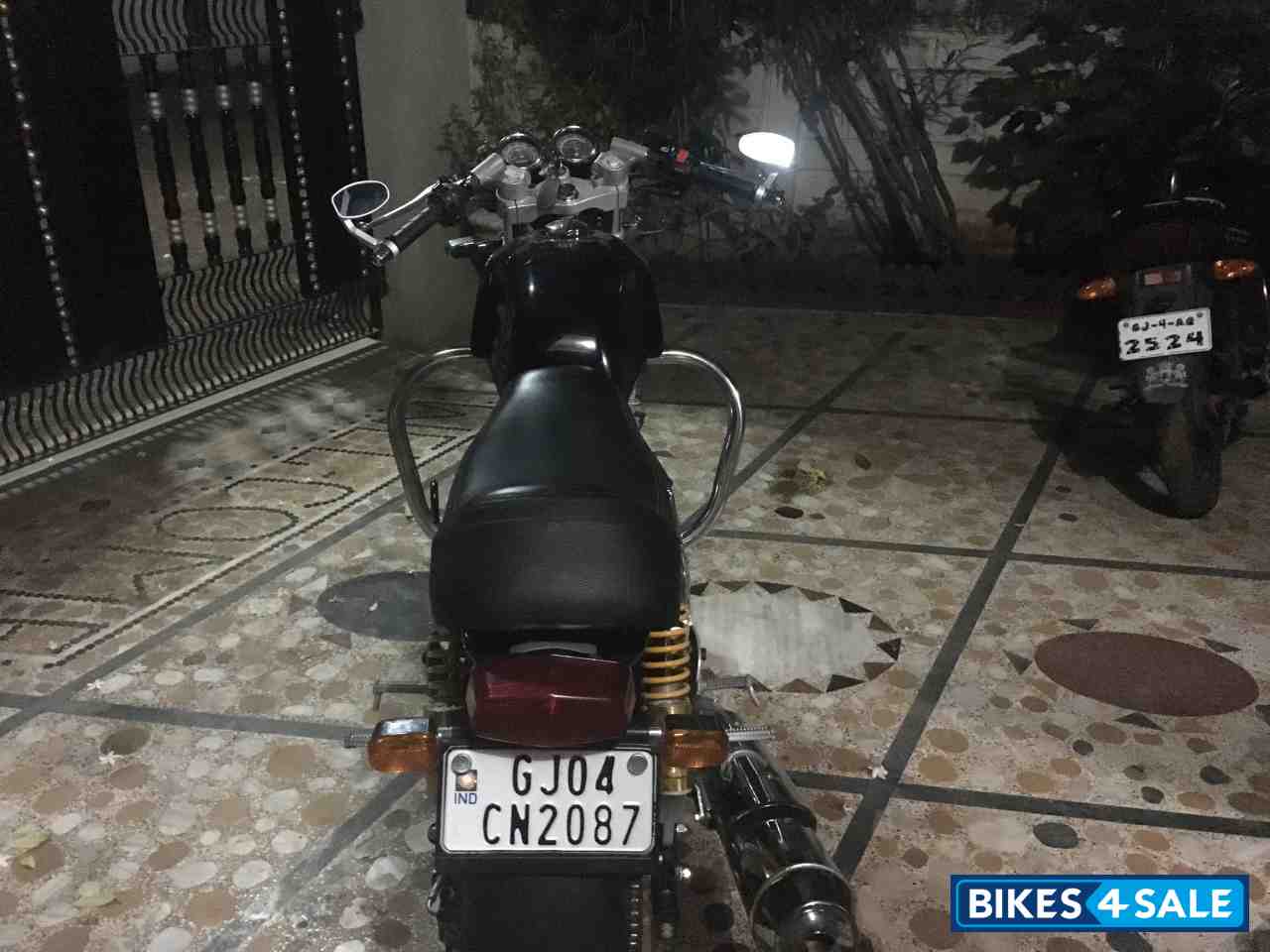 Black Royal Enfield Continental GT 535