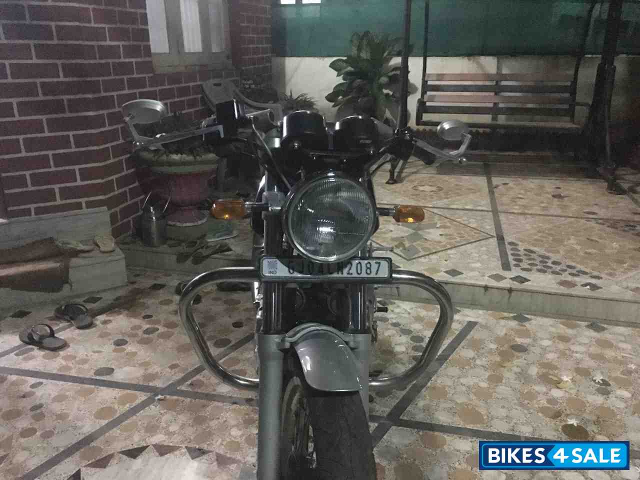 Black Royal Enfield Continental GT 535