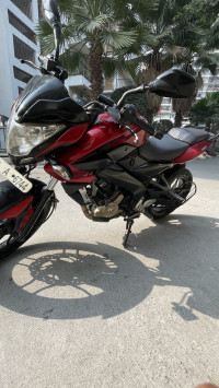 Red Bajaj Pulsar 200 NS