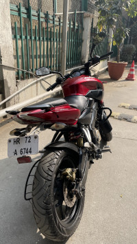 Red Bajaj Pulsar 200 NS