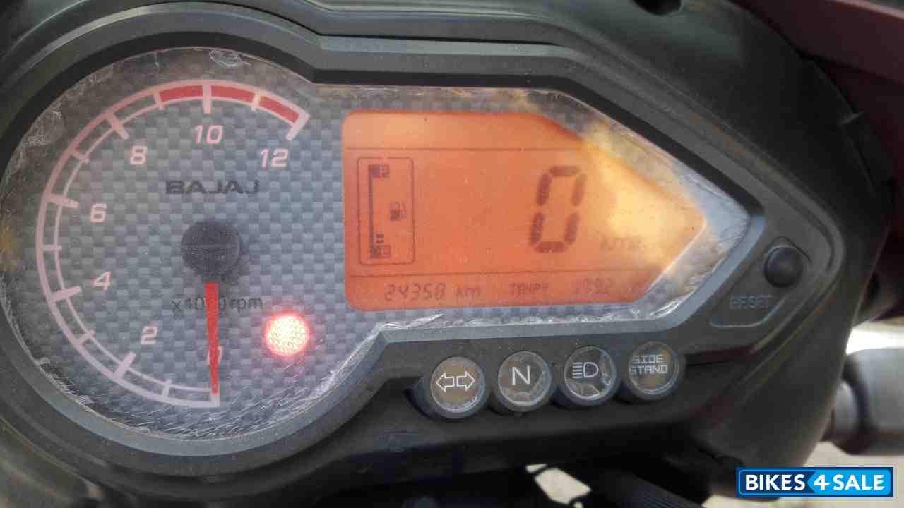 Red Bajaj Pulsar 150 DTSi