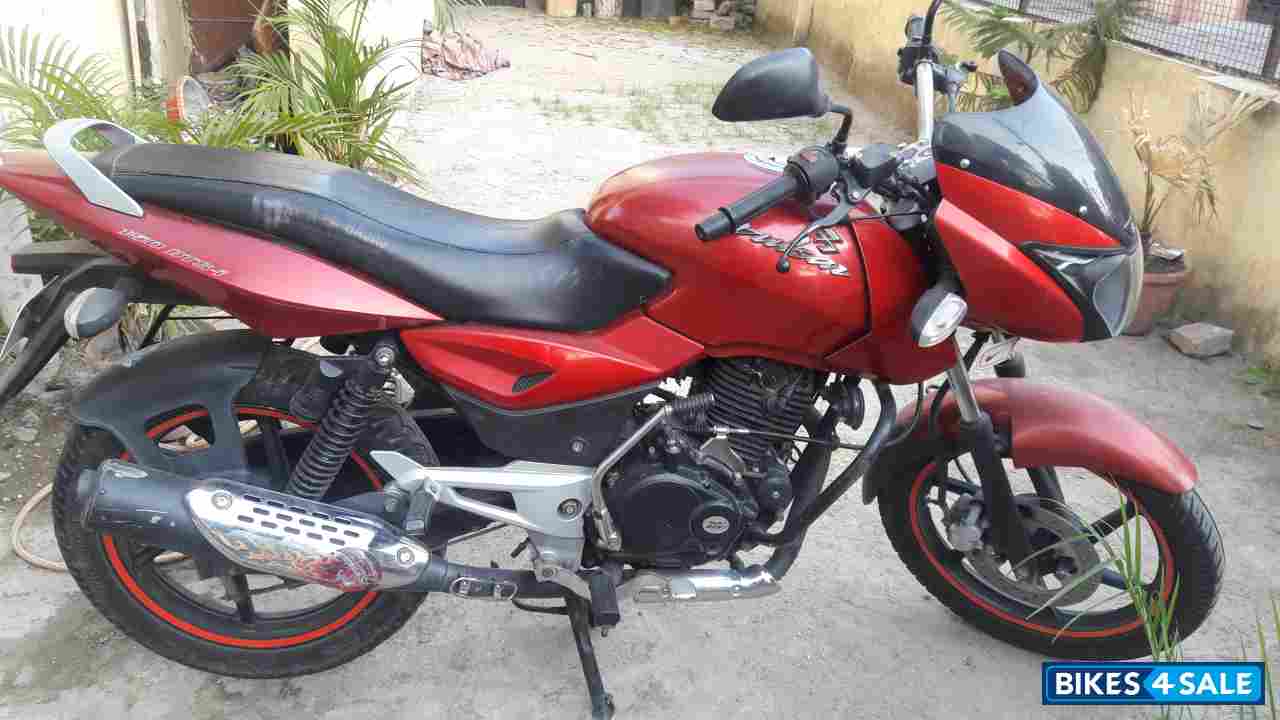 Red Bajaj Pulsar 150 DTSi