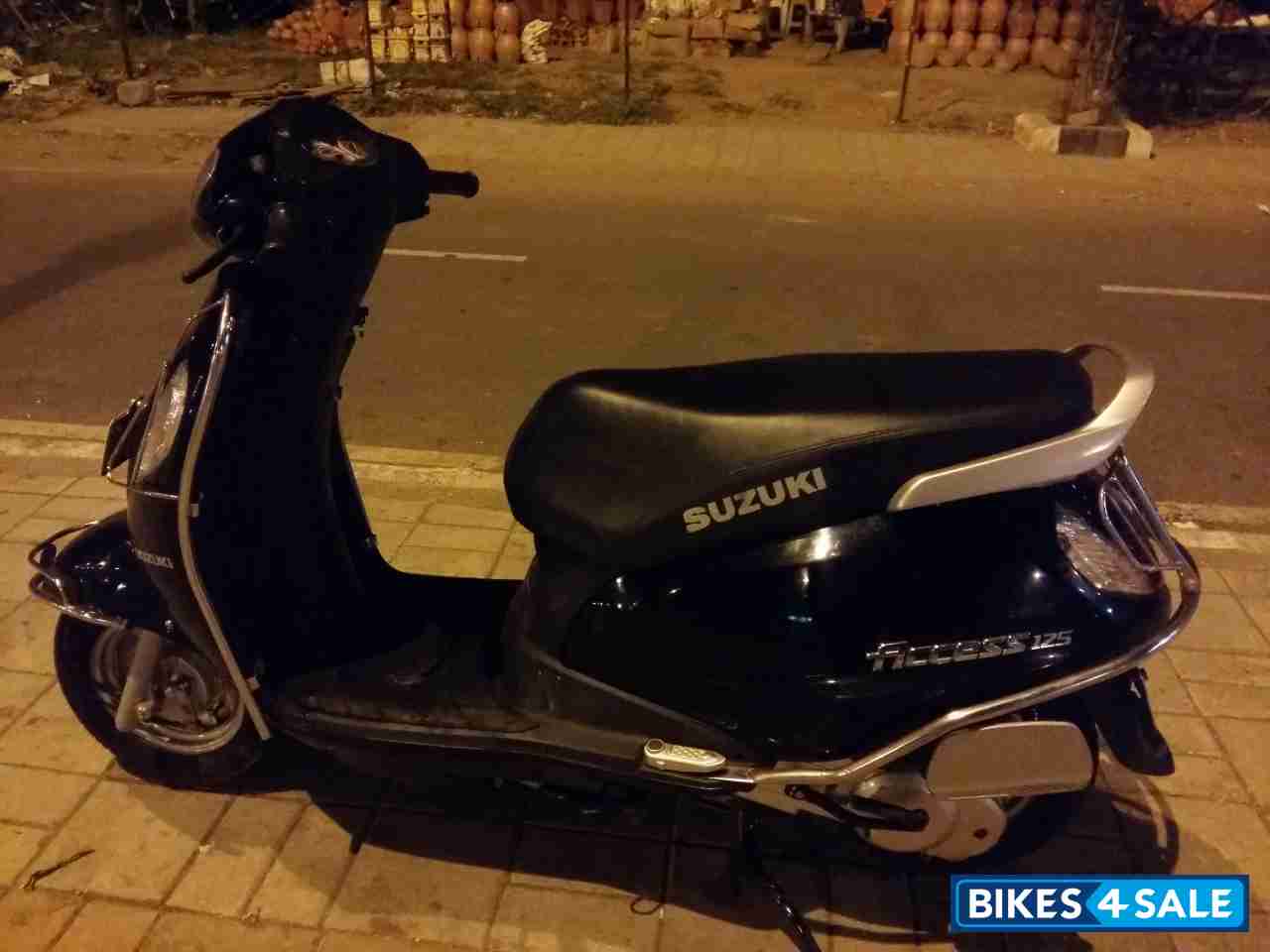 Black Suzuki Access 125