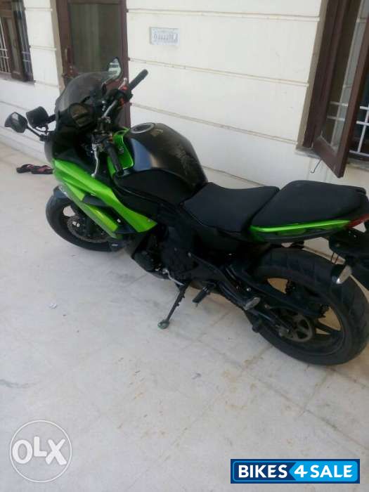 Black - Green Kawasaki Ninja 650R