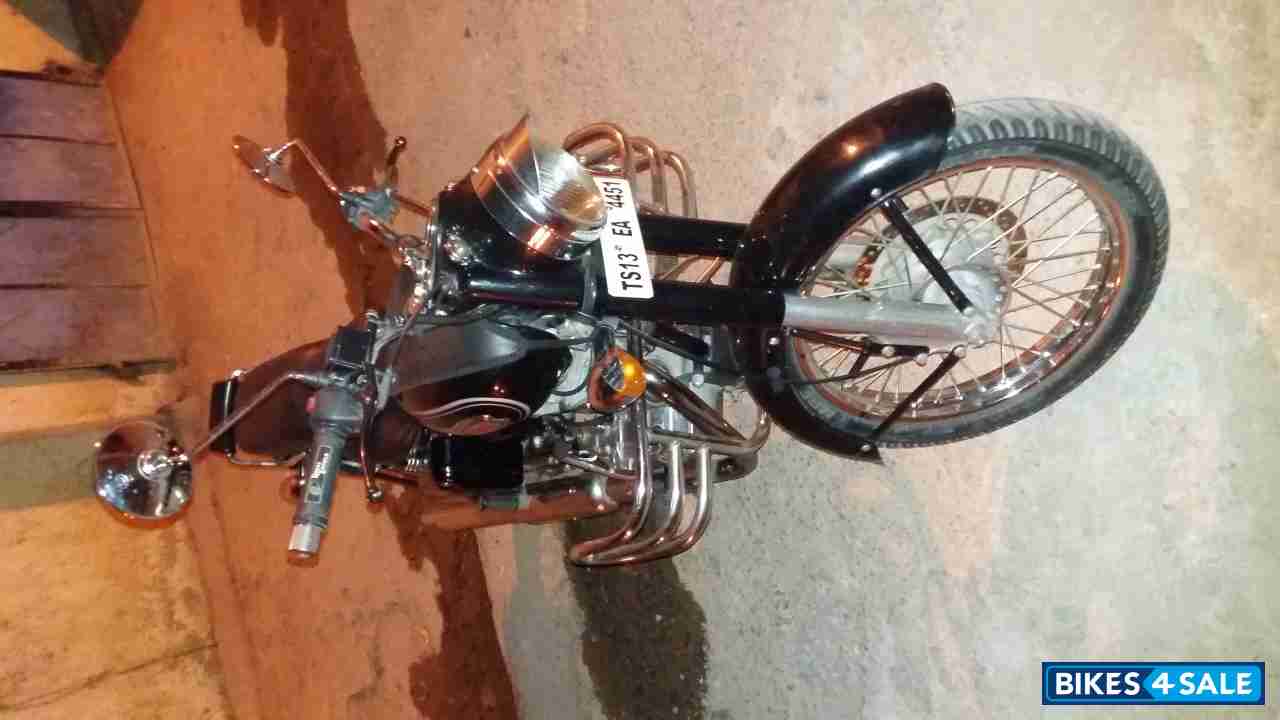 Black Royal Enfield Bullet Standard 500