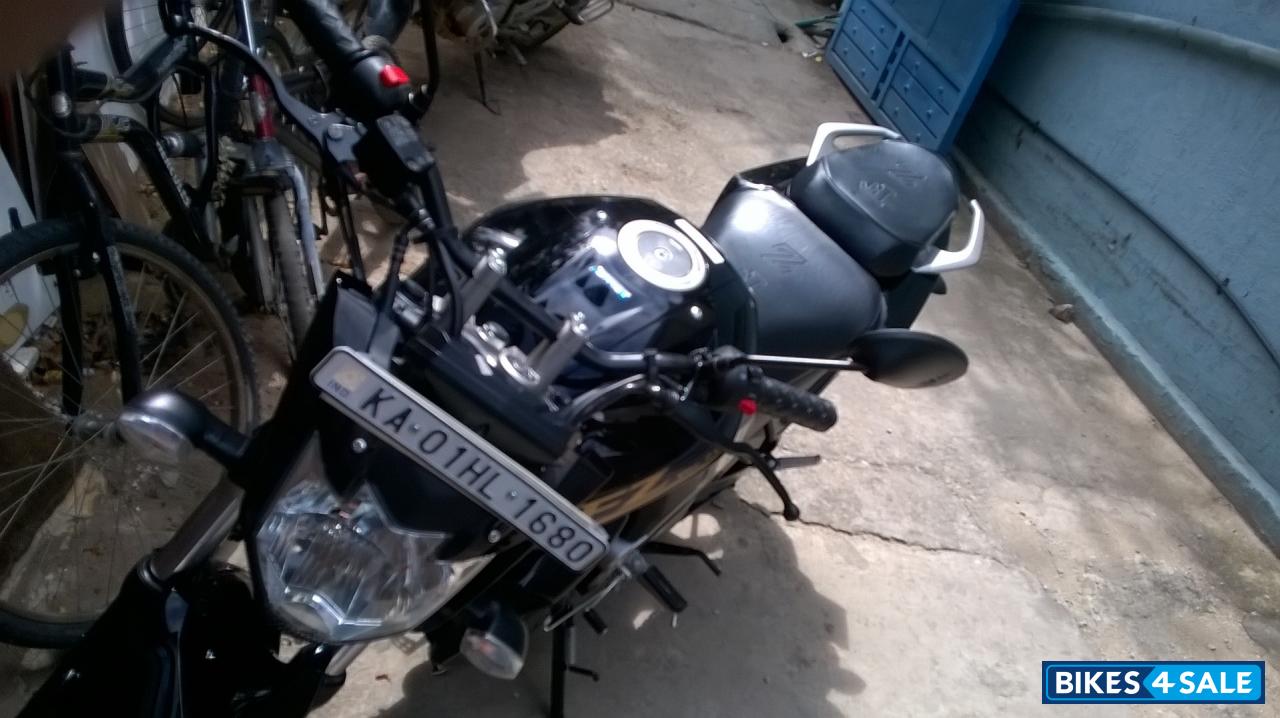 Black Yamaha FZ FI V2