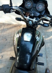 Black Bajaj Discover 100