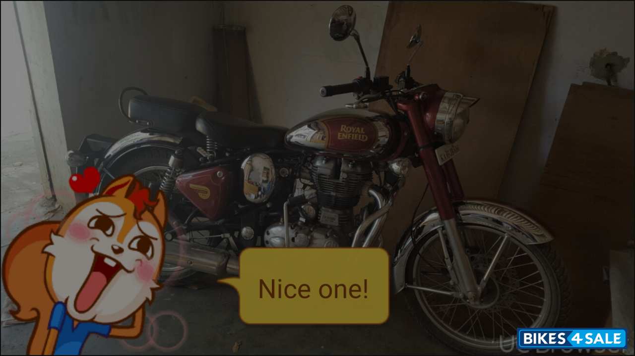 Maroon Royal Enfield Classic Chrome