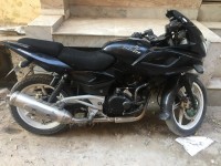 Black Bajaj Pulsar 220 DTSi