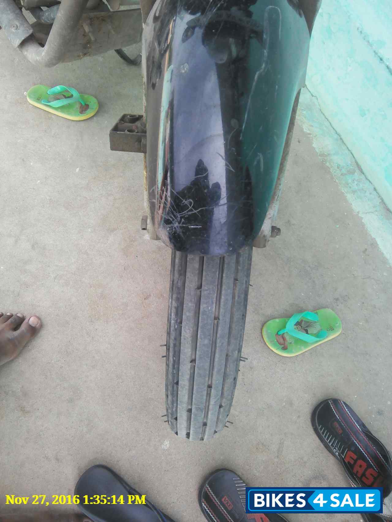 Burgundy Black Bajaj Platina 100