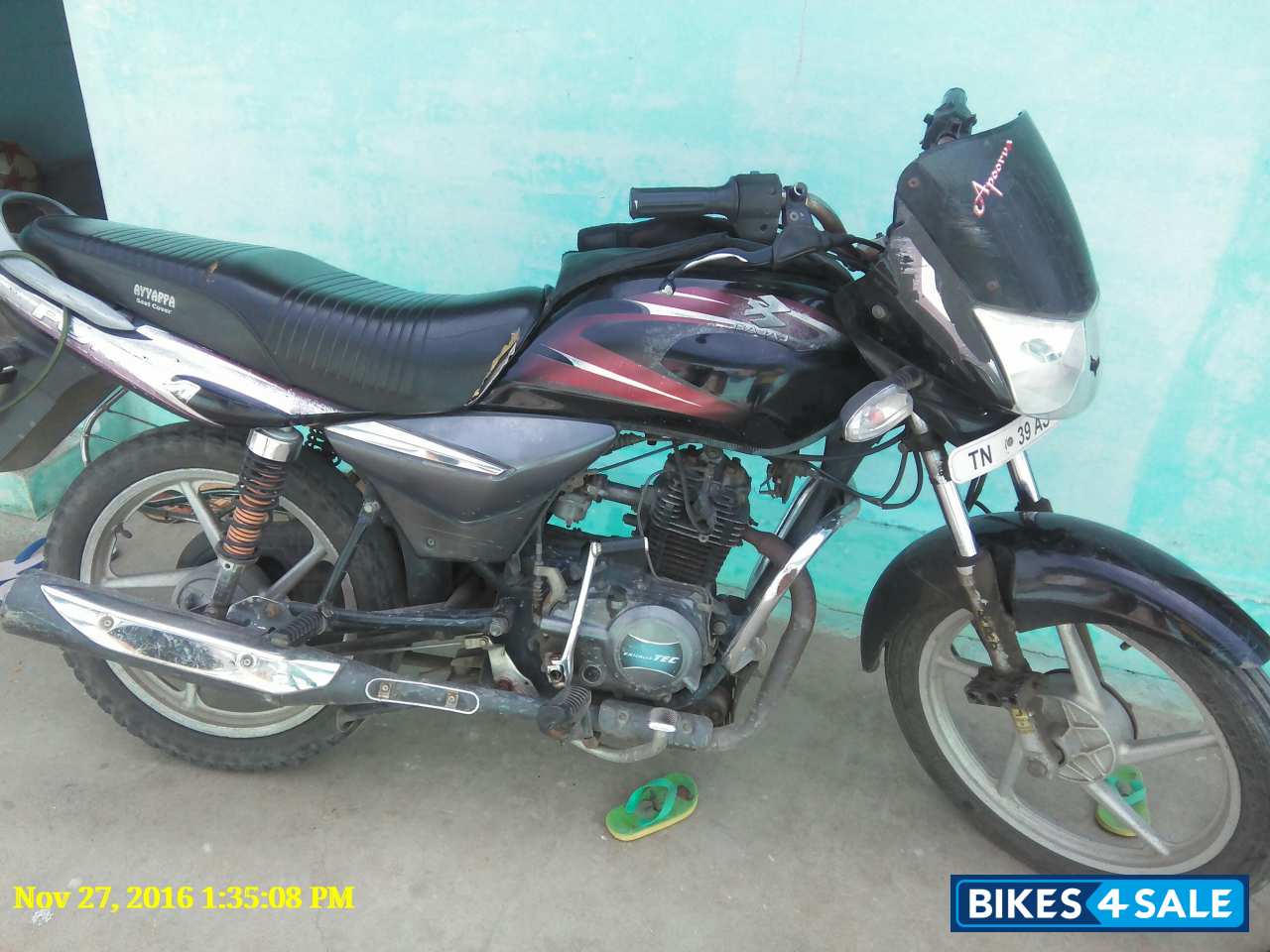 Burgundy Black Bajaj Platina 100