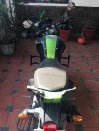 Black/green Yamaha FZ-S