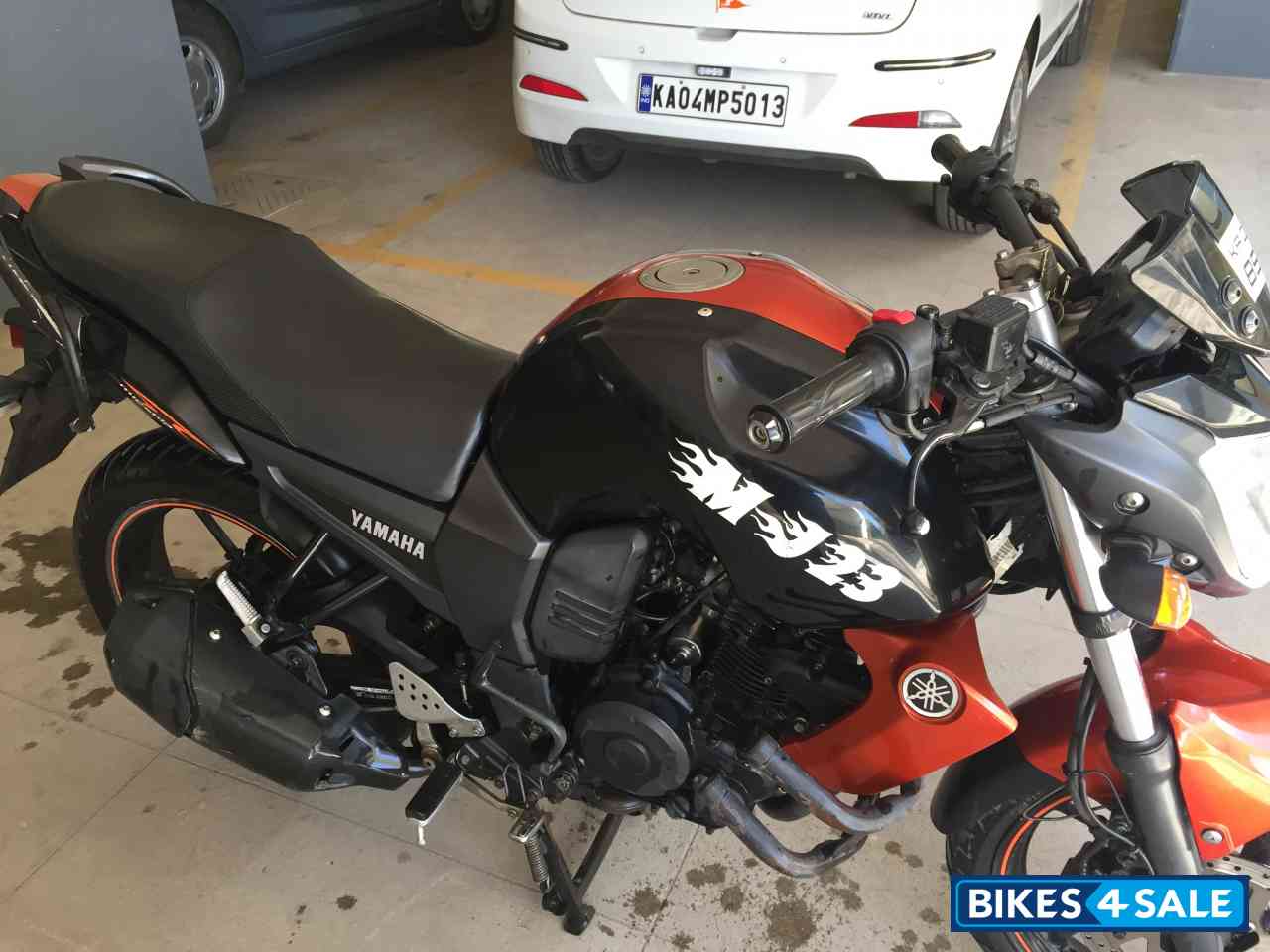 Black/orange Yamaha FZ-S