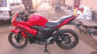 Red Suzuki Gixxer SF