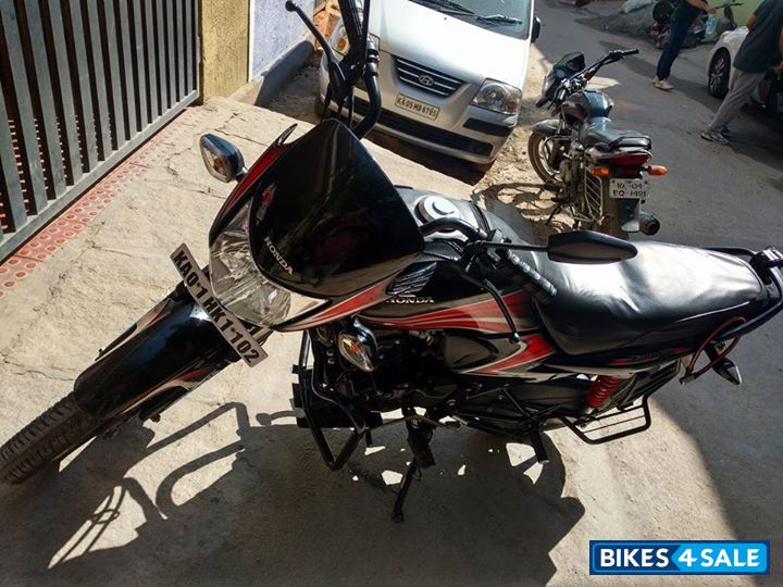 Black With Red Honda Dream Yuga