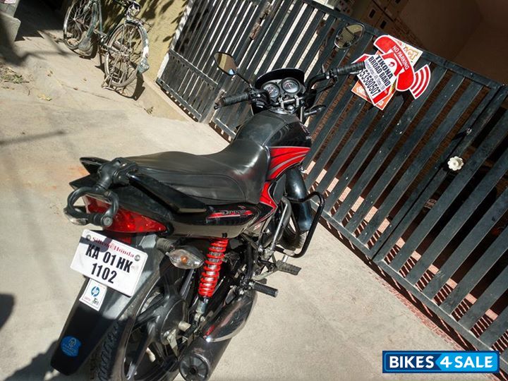 Black With Red Honda Dream Yuga