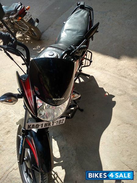 Black With Red Honda Dream Yuga