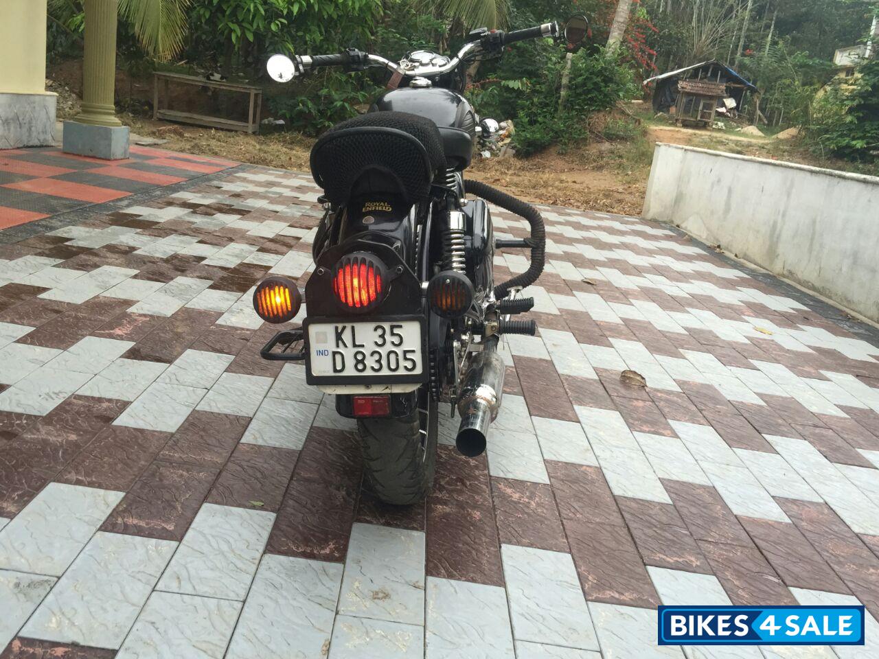 Black Royal Enfield Bullet Standard 500