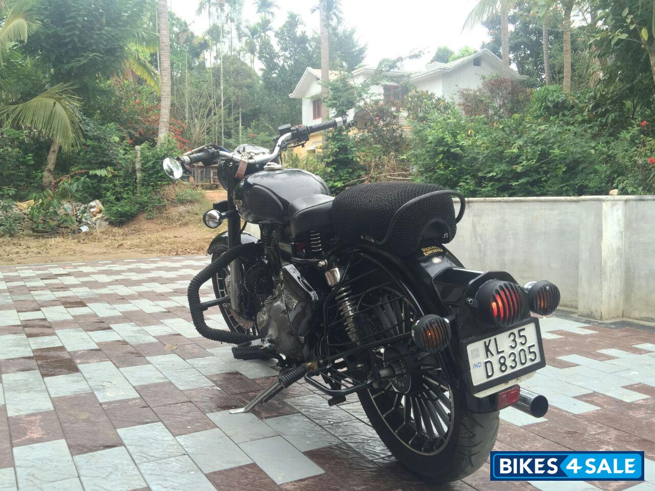Black Royal Enfield Bullet Standard 500