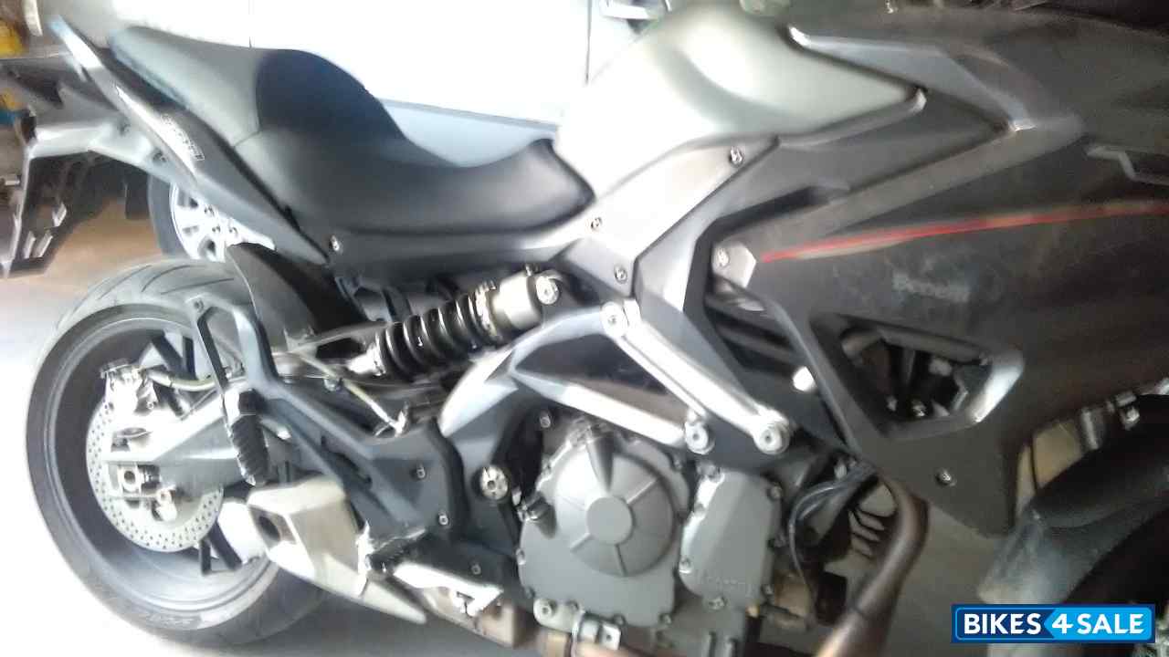 Green Benelli TNT 600 GT