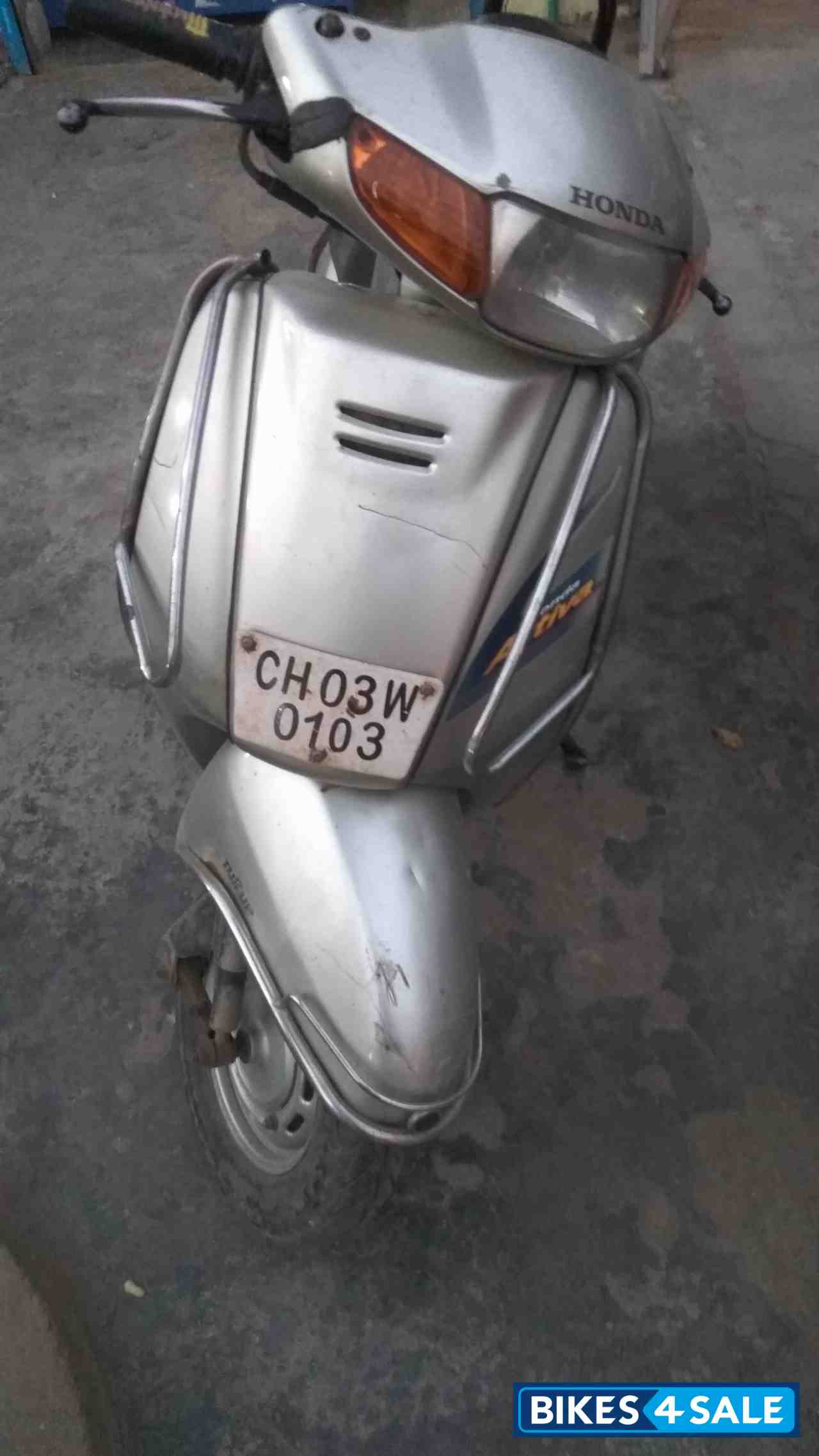 Silver Honda Activa