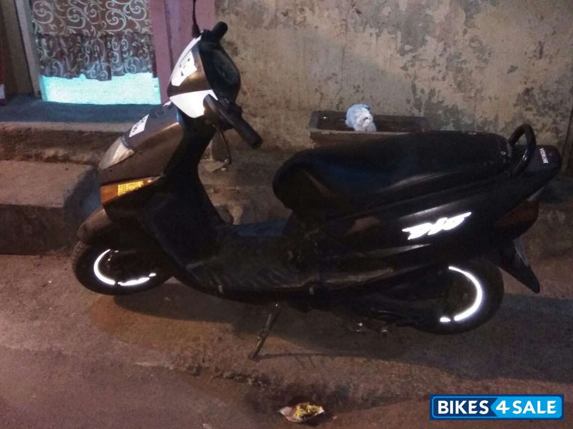 Black Honda Dio