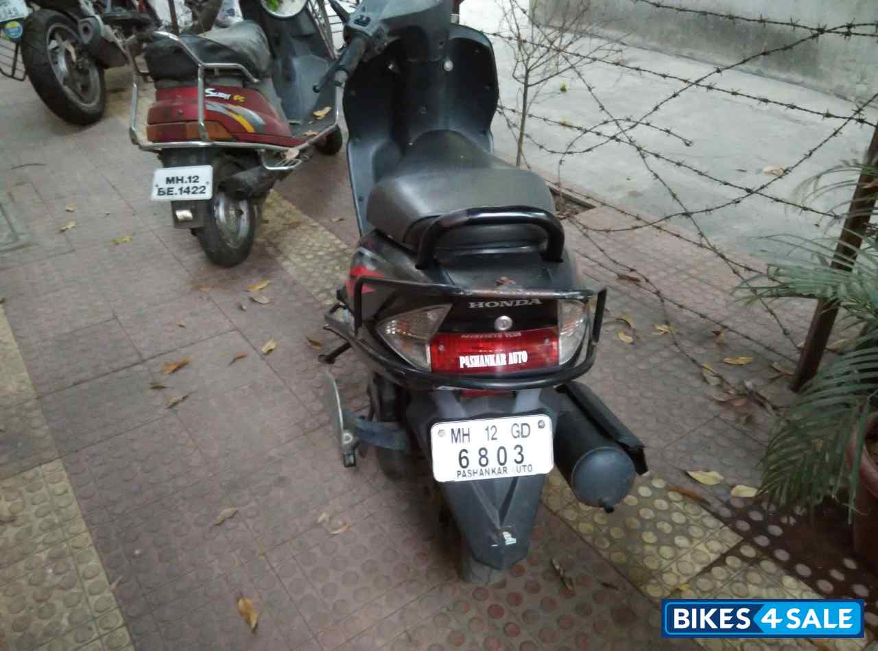 Black Honda Dio