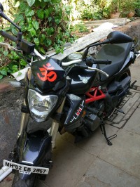 Black Benelli TNT 300