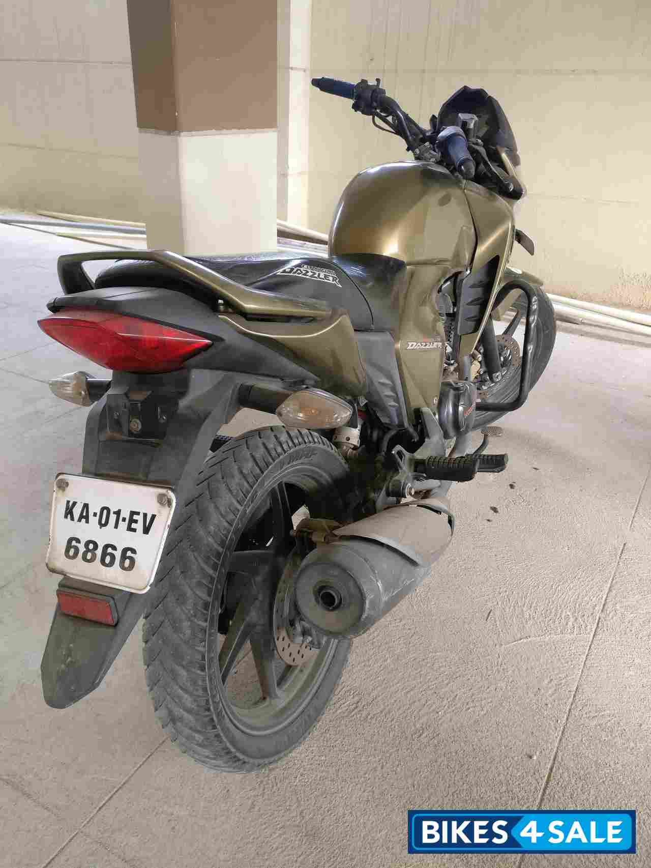 Gold Honda Unicorn Dazzler Gold Honda Unicorn Dazzler