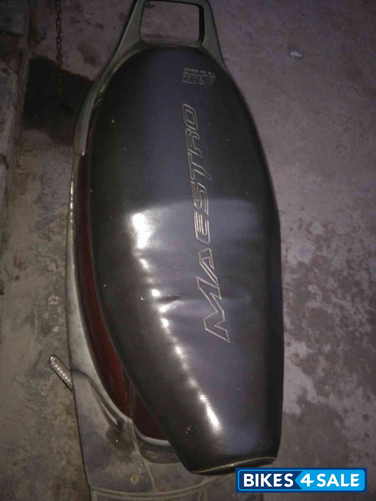 Maroon Bajaj Spirit Maroon Bajaj Spirit