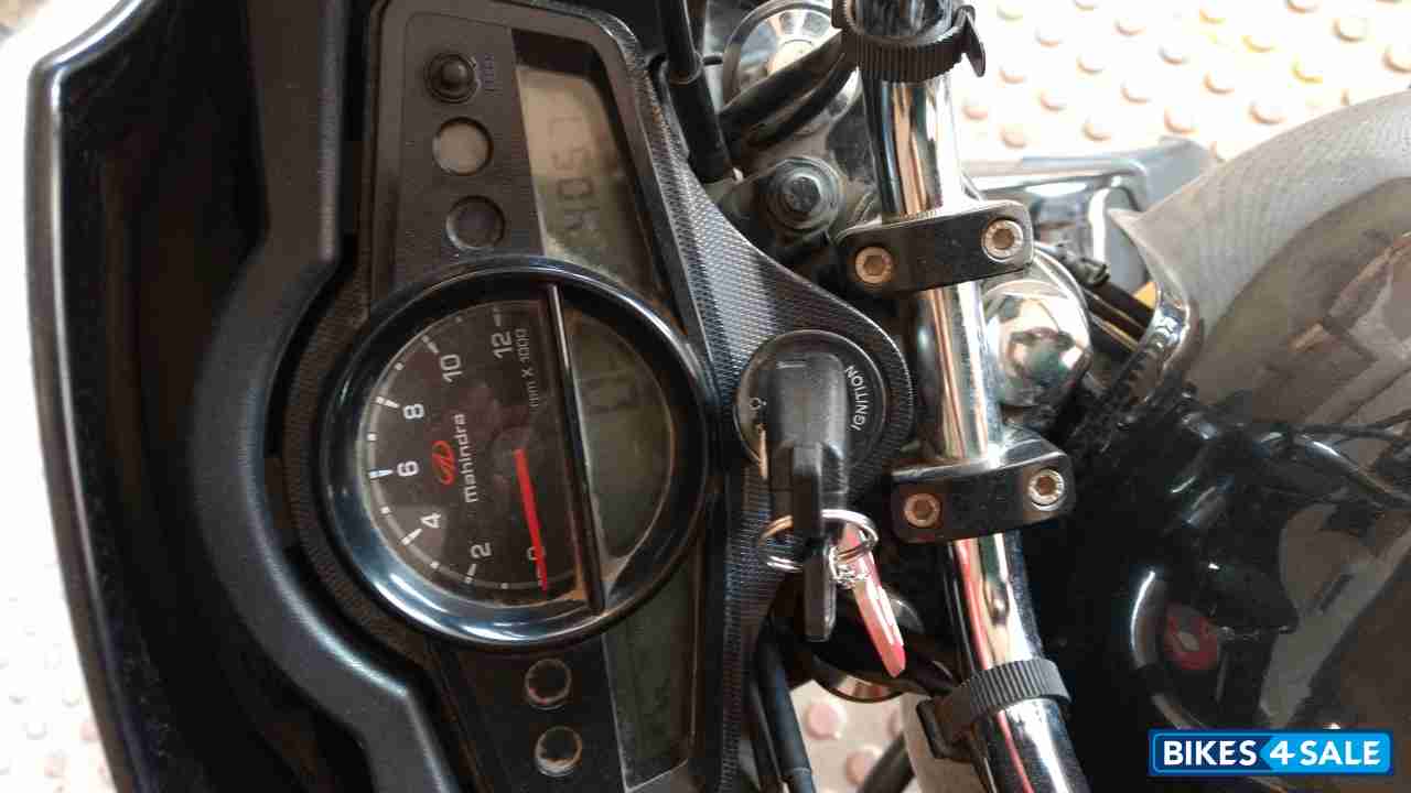 Black Mahindra Centuro