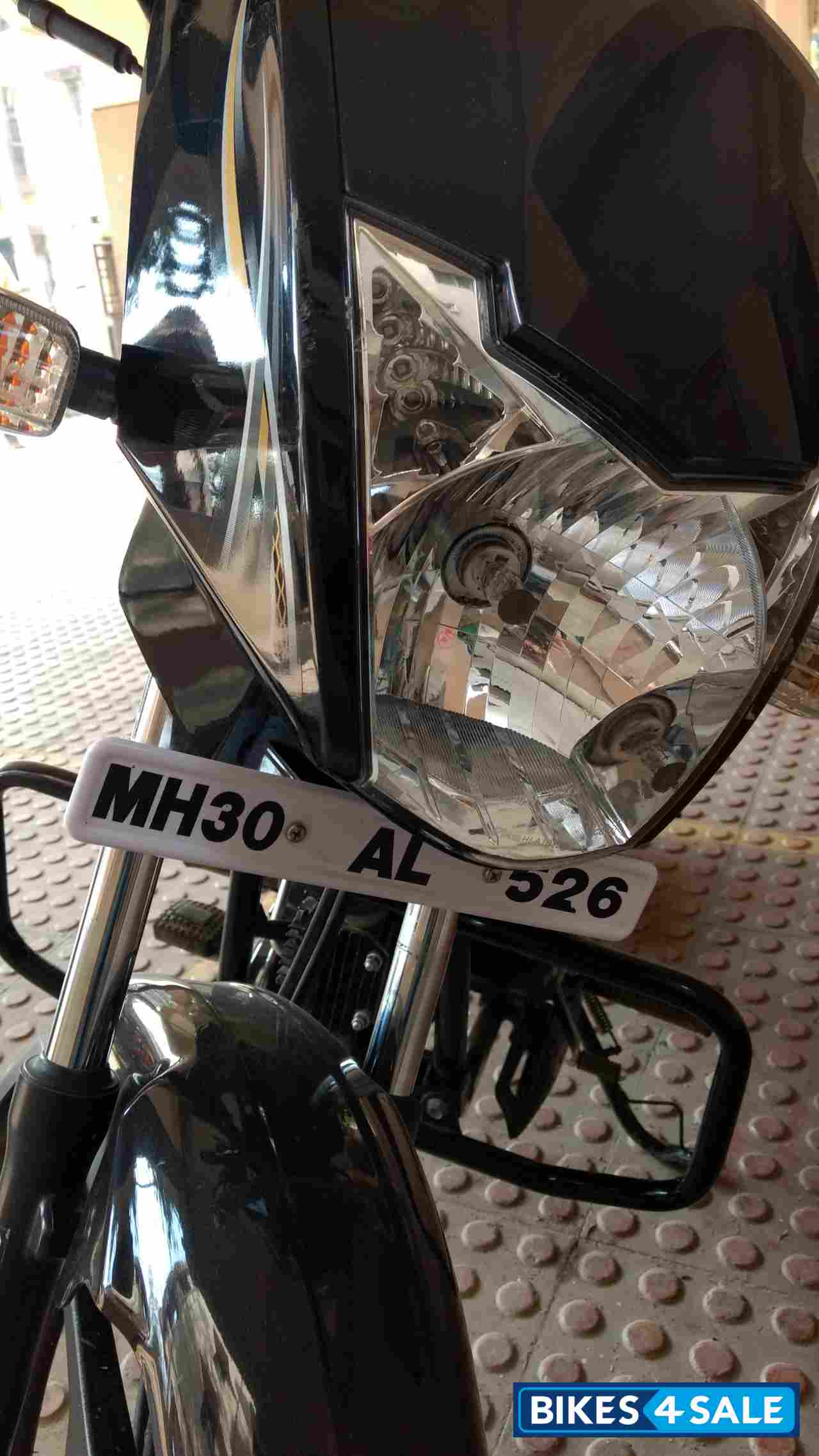 Black Mahindra Centuro Black Mahindra Centuro