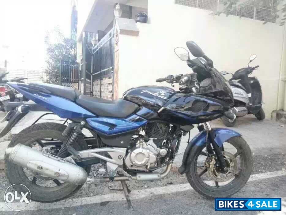 S Blue Bajaj Pulsar 220F S Blue Bajaj Pulsar 220F