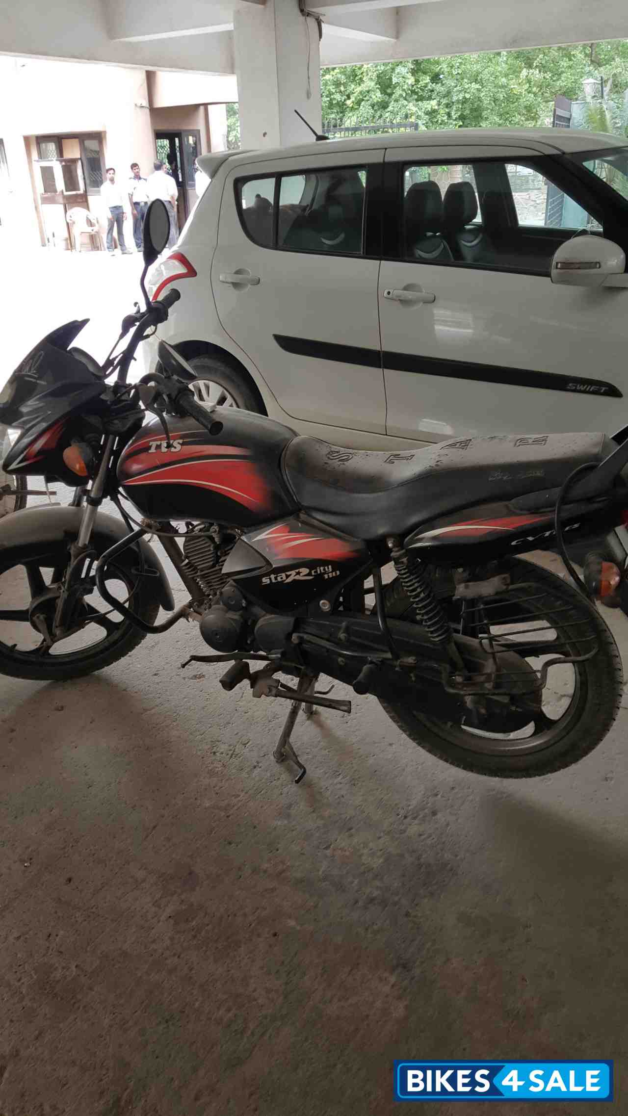 Red & Black TVS Star City 110 Red & Black TVS Star City 110