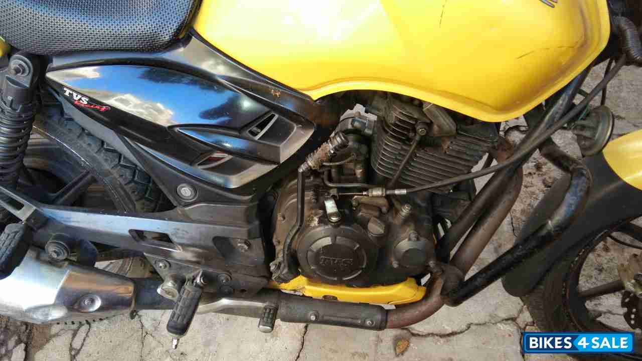 Yellow TVS Apache RTR 160 Yellow TVS Apache RTR 160