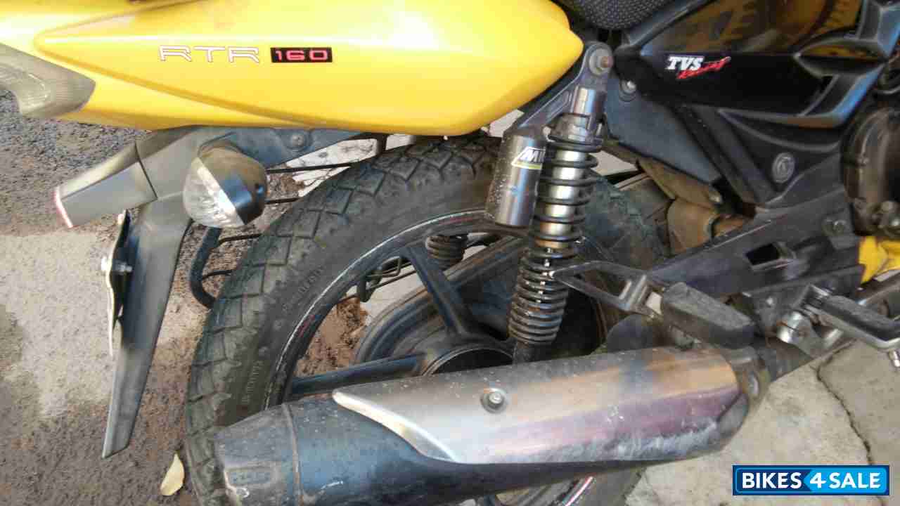 Yellow TVS Apache RTR 160 Yellow TVS Apache RTR 160